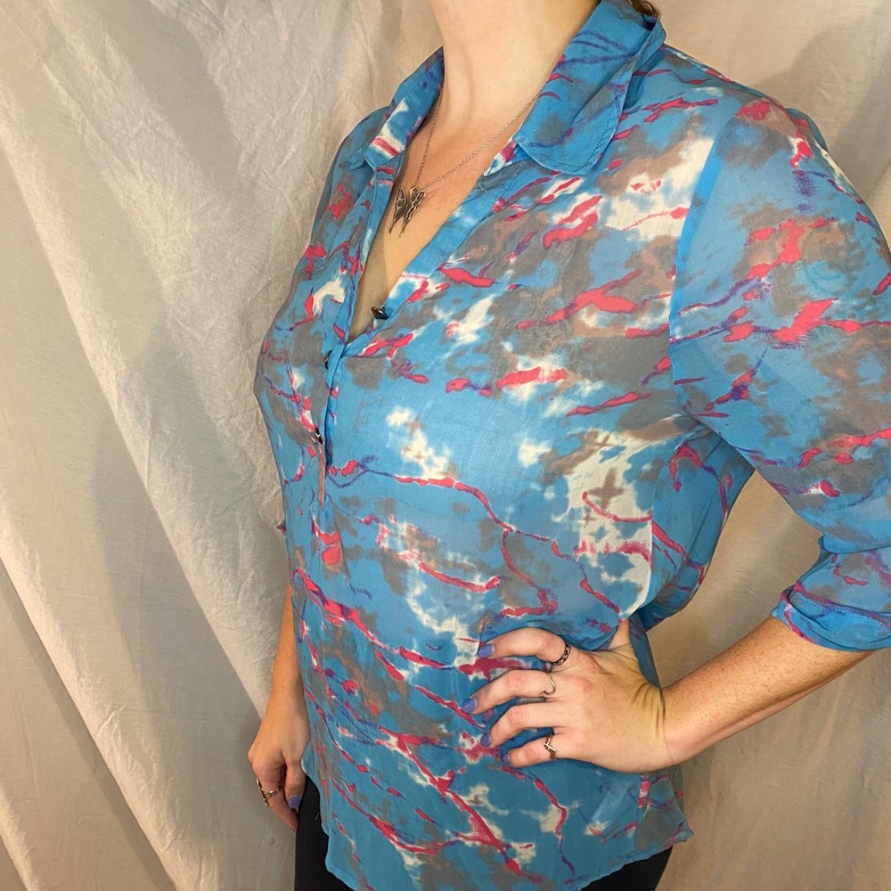 Sheer tunic/blouse top